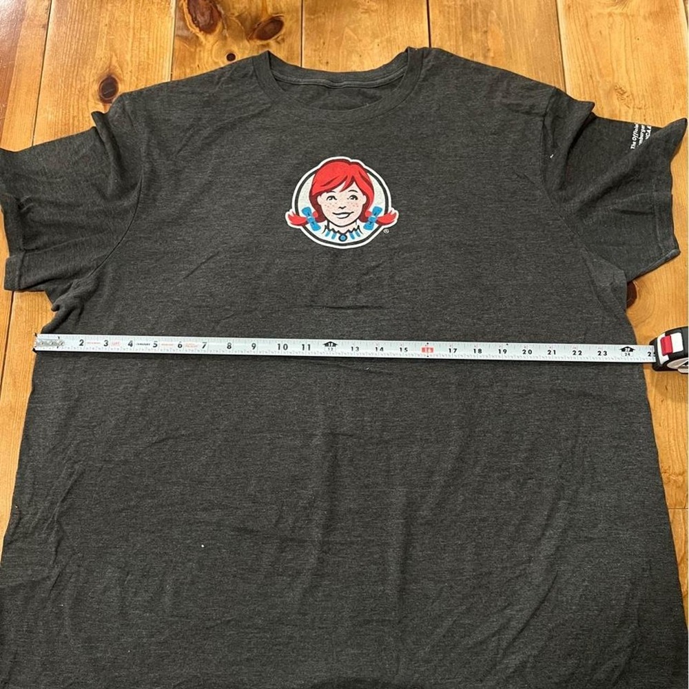 Wendys Graphic T-Shirt Gray Frosty Logo Short Sleeve Tee NCAA Promo Women XL